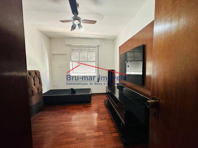 #2134-3 - Apartamento para Venda em Santos - SP